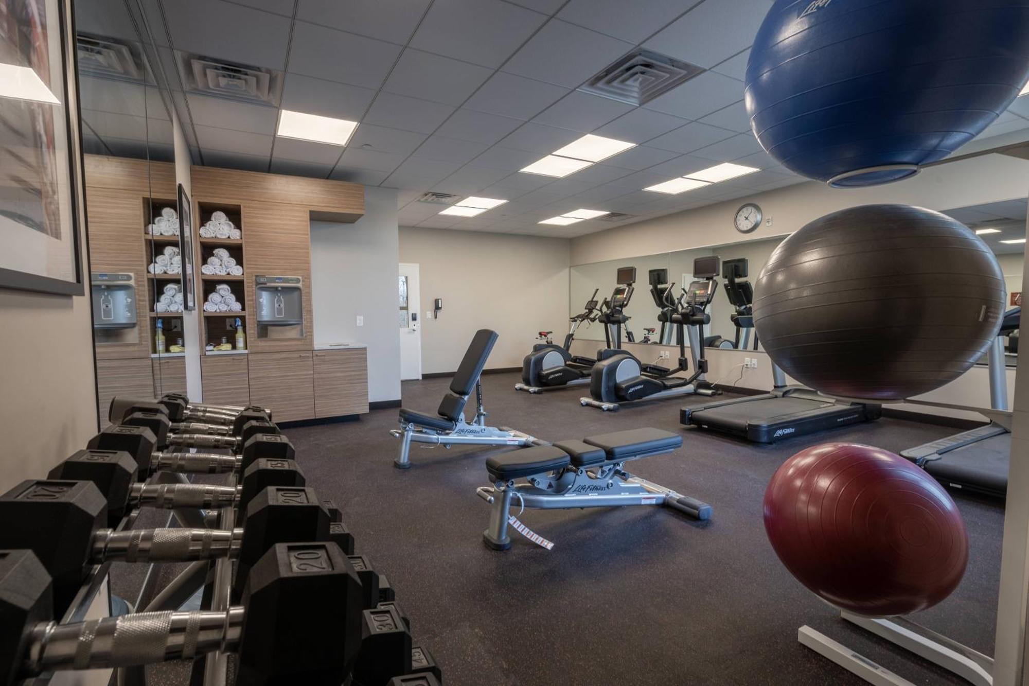 Towneplace By Marriott Hotel Clinton